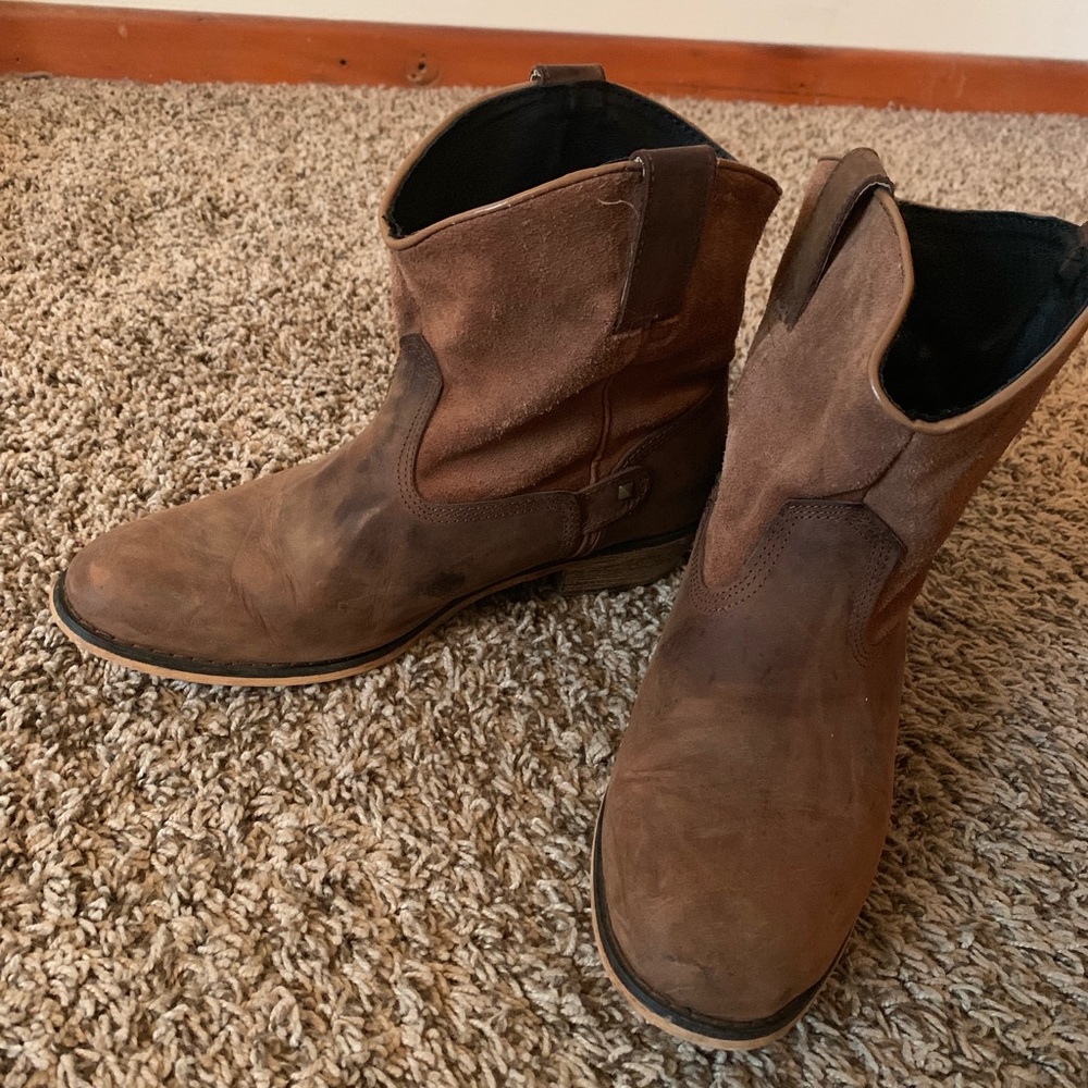 Brown L E A T H E R Cowgirl Boots (Boot Barn)